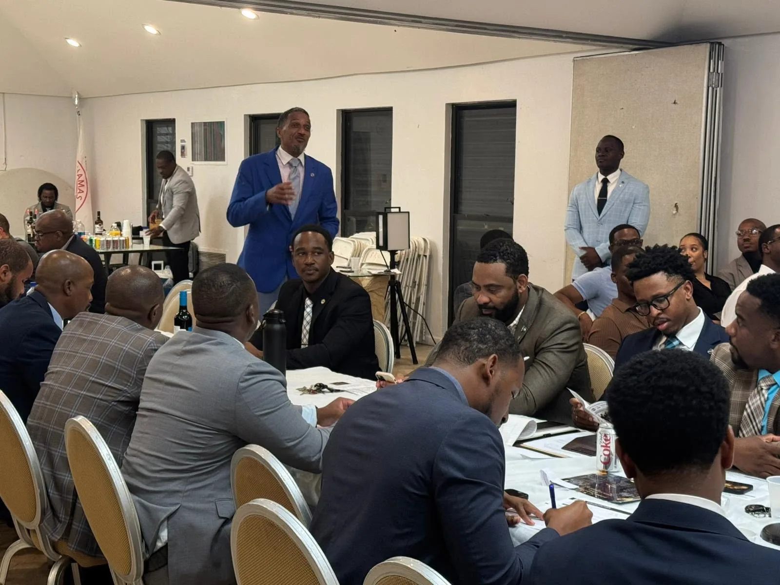 Club 1600 member speaking during a Toastmasters meeting in Nassau, Bahamas